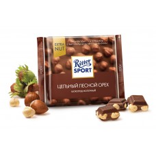 Шоколад Ritter SPORT молочный с цельным лесным орехом 100г EXTRA